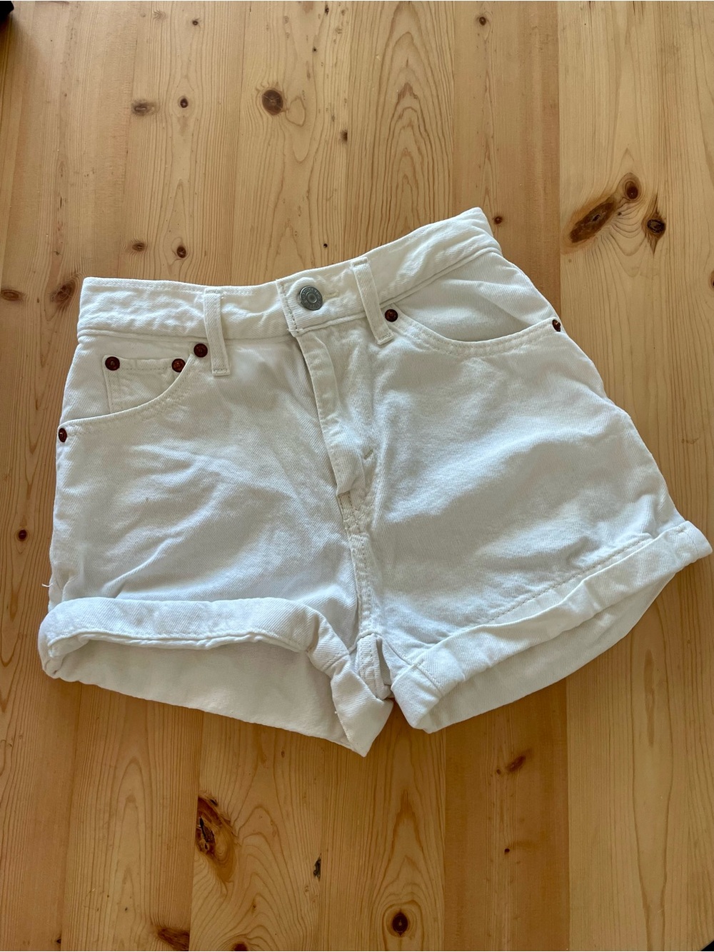 White Levi Strauss A Line Mom Shorts
